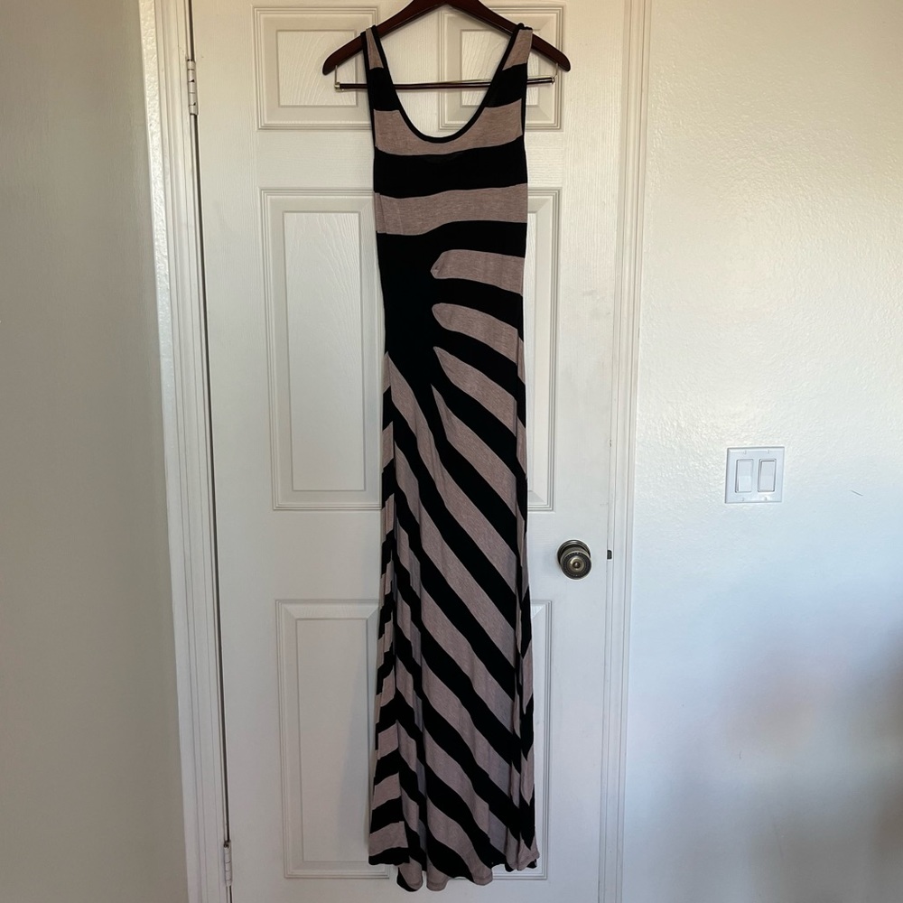 The perfect full length maxi body con dress